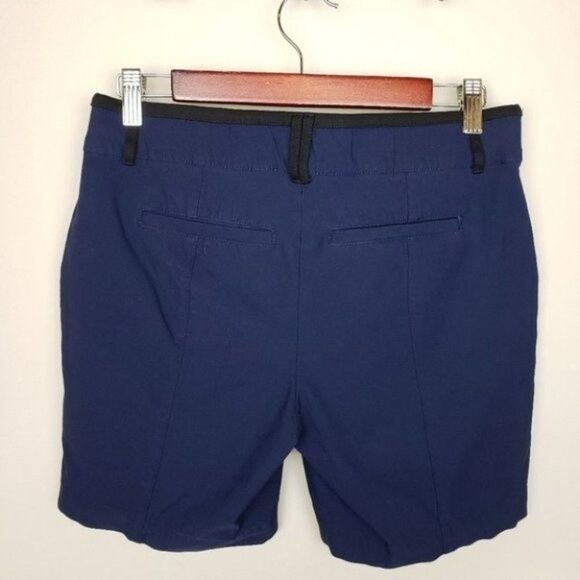 Simply Vera Vera Wang petite navy shorts size medium - Picture 4 of 11